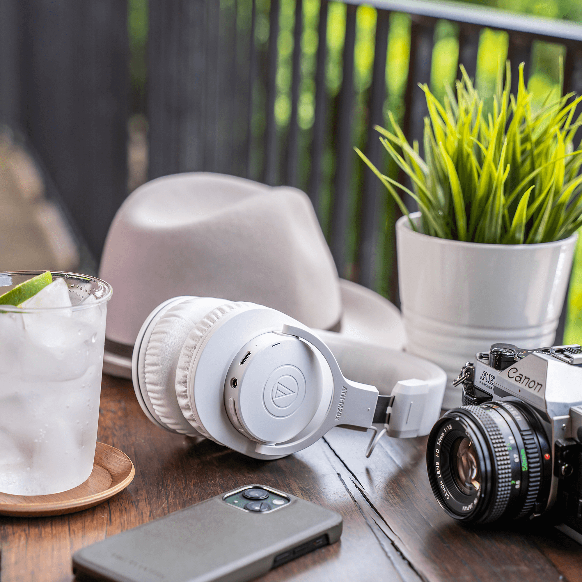 ATH-M20xBT l Wireless Over-Ear Headphones | Audio-Technica