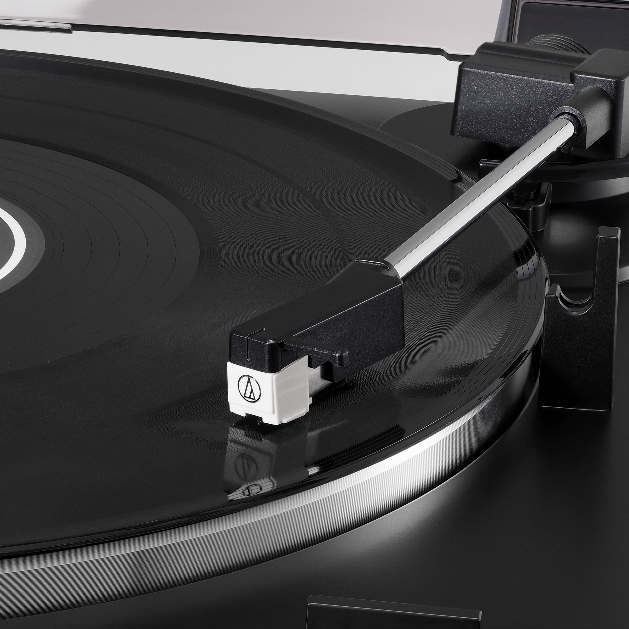Fully Automatic Belt-Drive Stereo Turntable | AT-LP60X | Audio 
