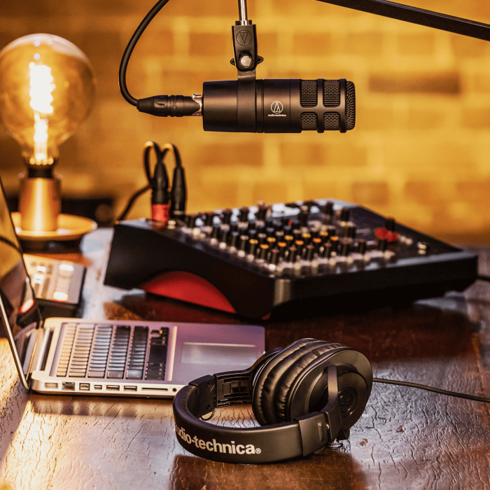 AT2040 Podcast Microphone | Hypercardioid Dynamic Microphone
