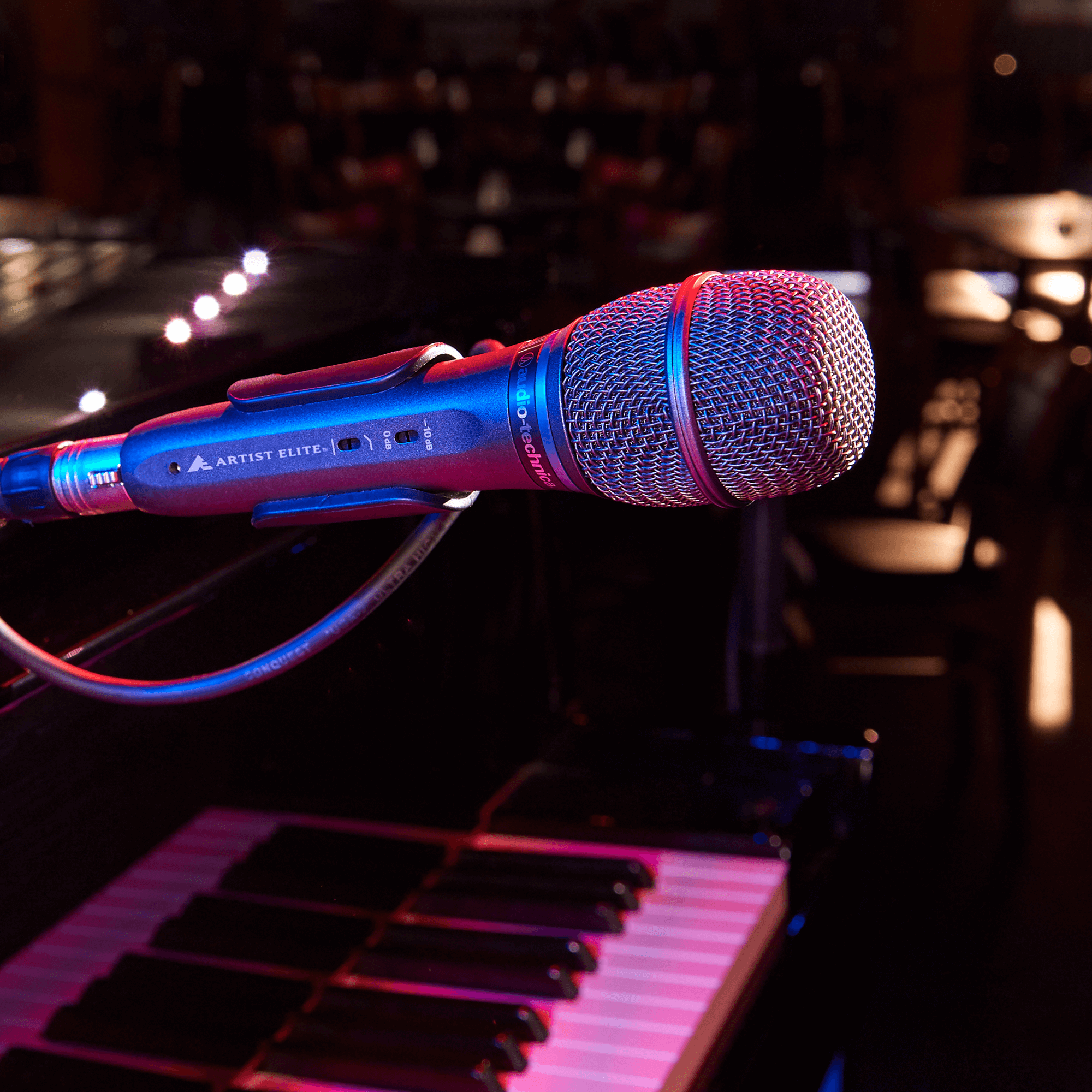 AE3300Cardioid Condenser Handheld Microphone | Audio-Technica