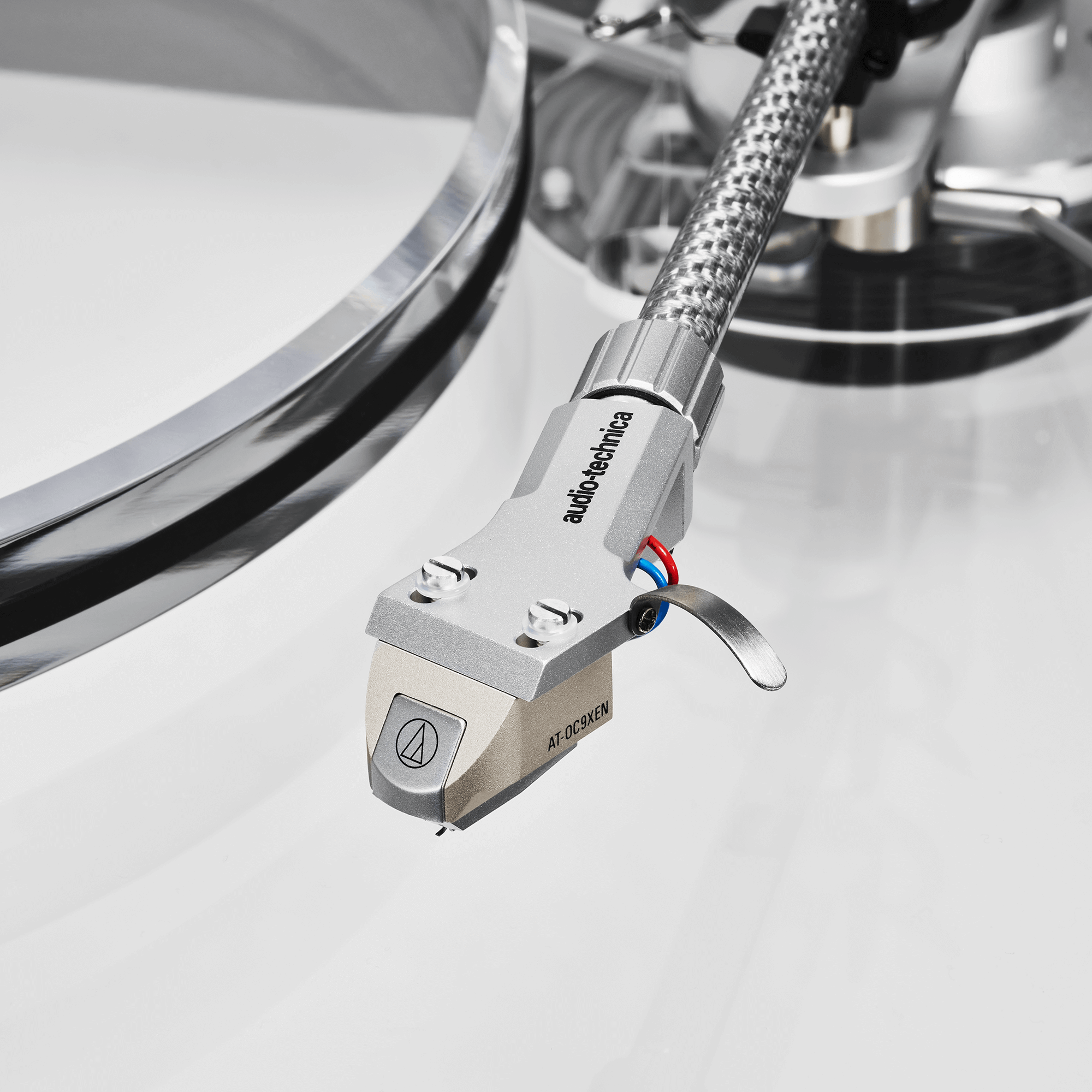 Fully Manual Belt-Drive Turntable | AT-LPA2 | Audio-Technica