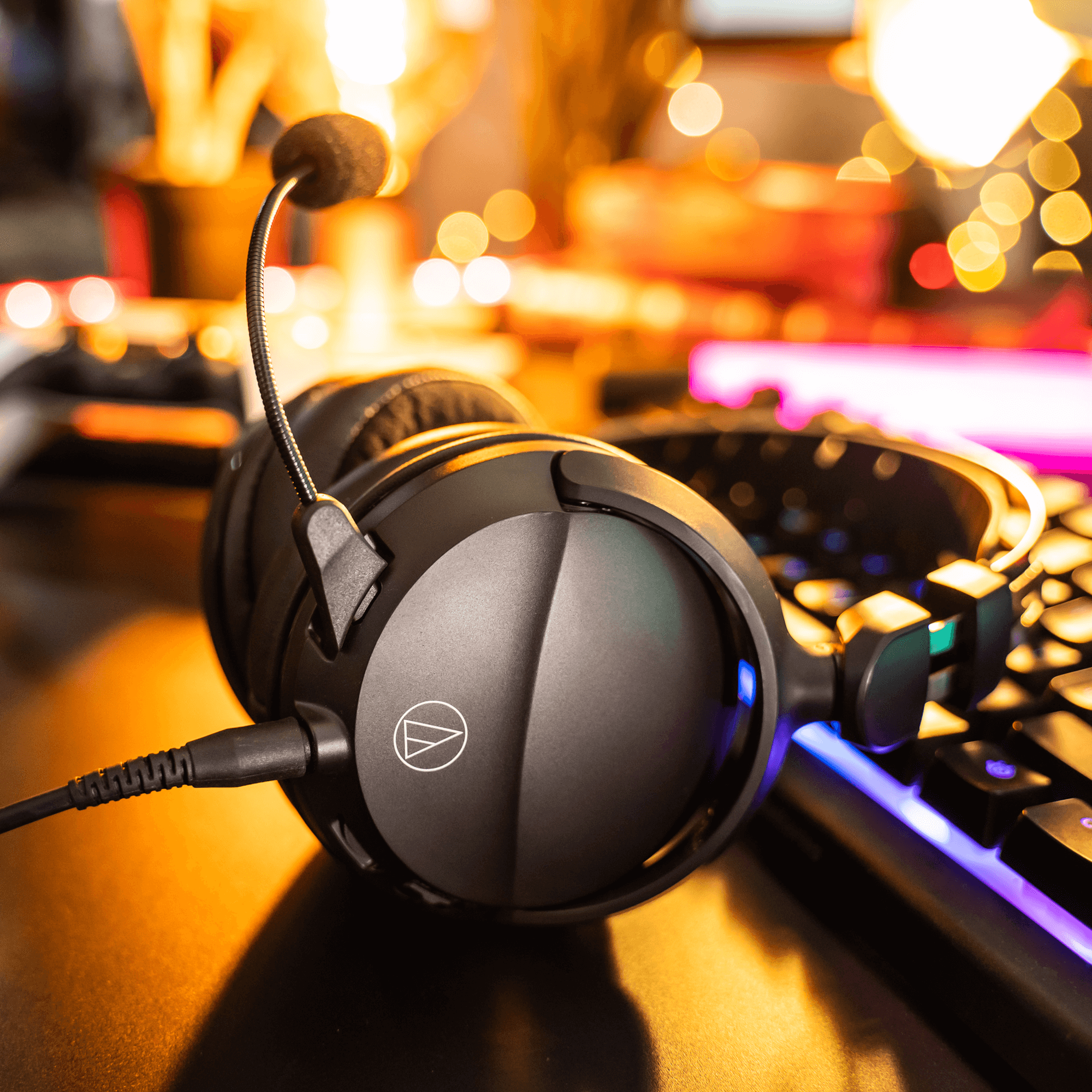 ATH-GL3 Gaming Headset | Closed-Back High-Fidelity Gaming Headset