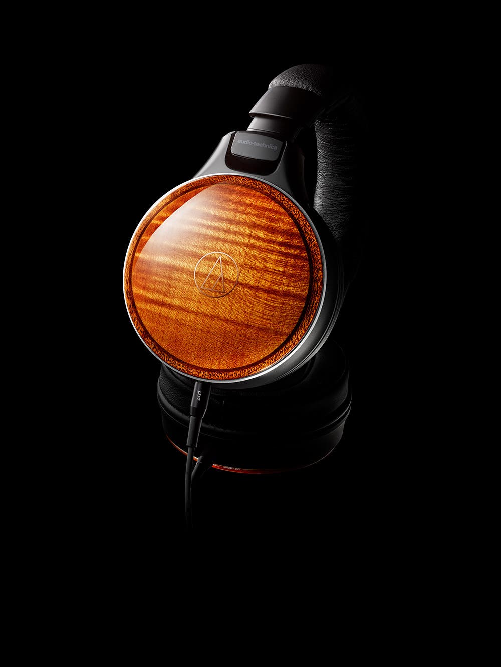 Audio-Technica’s iconische limited edition houten hoofdtelefoon, nu met kristalhelder analoog geluid 